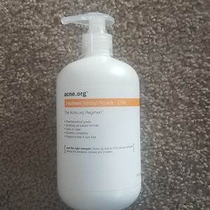 Benzoyl Peroxide 2.5%